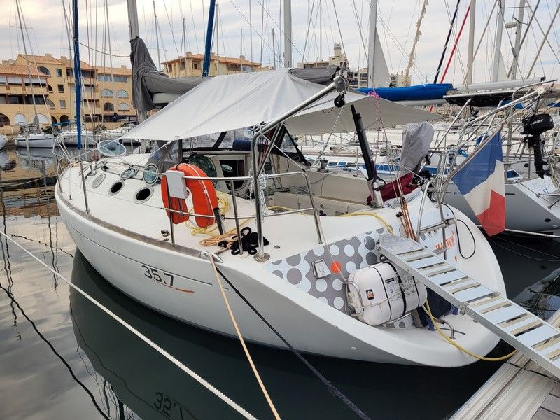 slider 1 Beneteau First 35.7